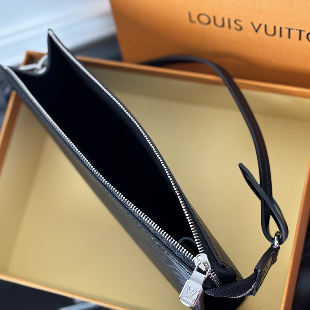 Louis Vuitton Pochette Accessoires  M82720 - DesignerGu