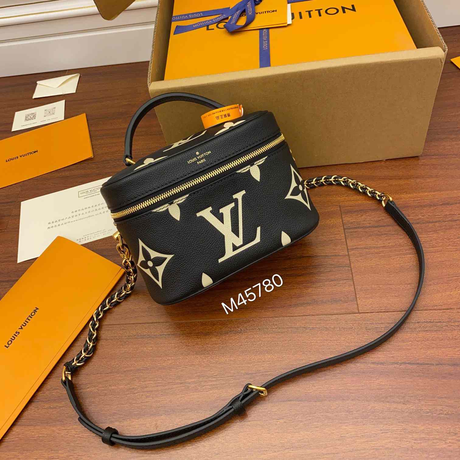 Louis Vuitton Vanity Pouch  M45780   (19x13x11CM) - DesignerGu