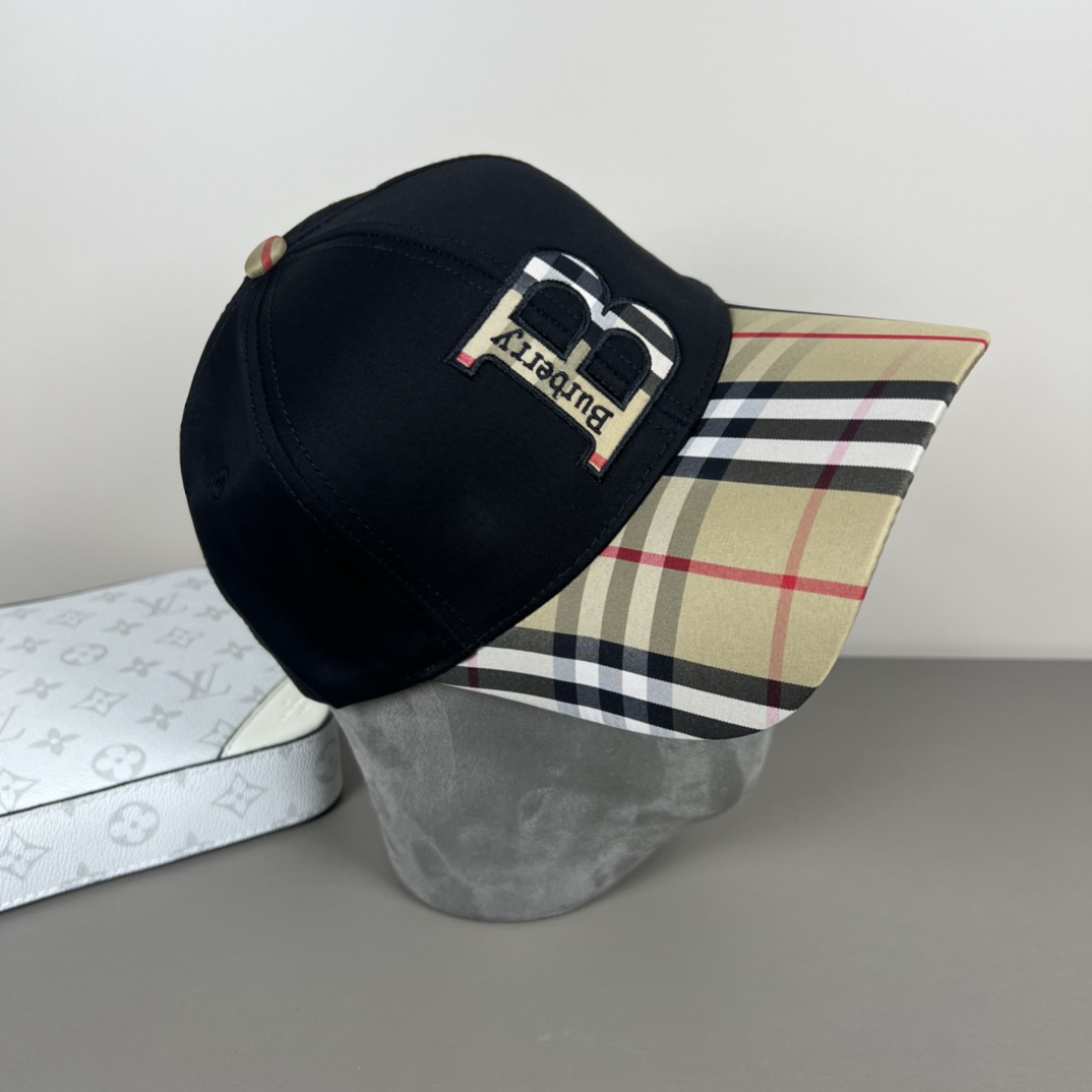 Burberry Baseball Cap - DesignerGu