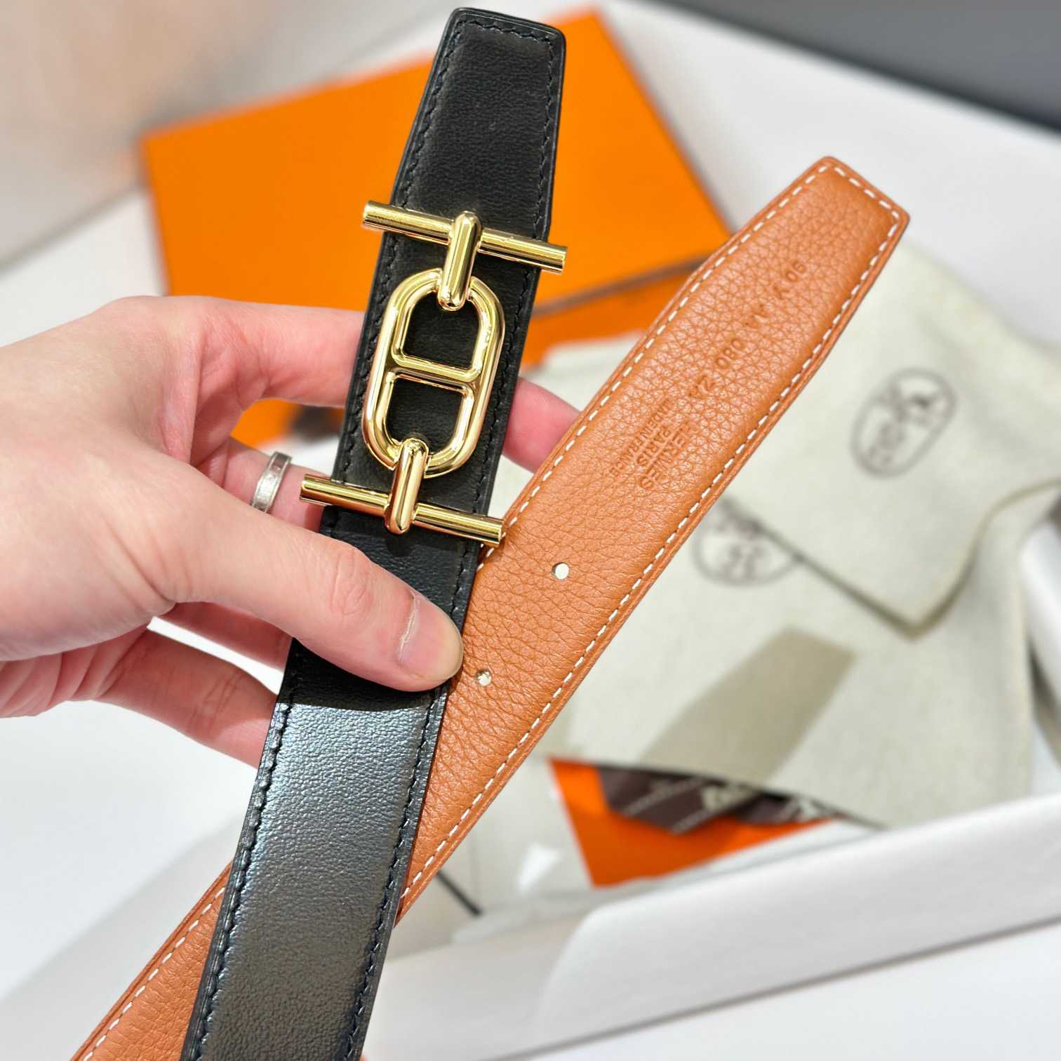 Hermes Ancre Buckle & Reversible Leather Strap 32mm - DesignerGu