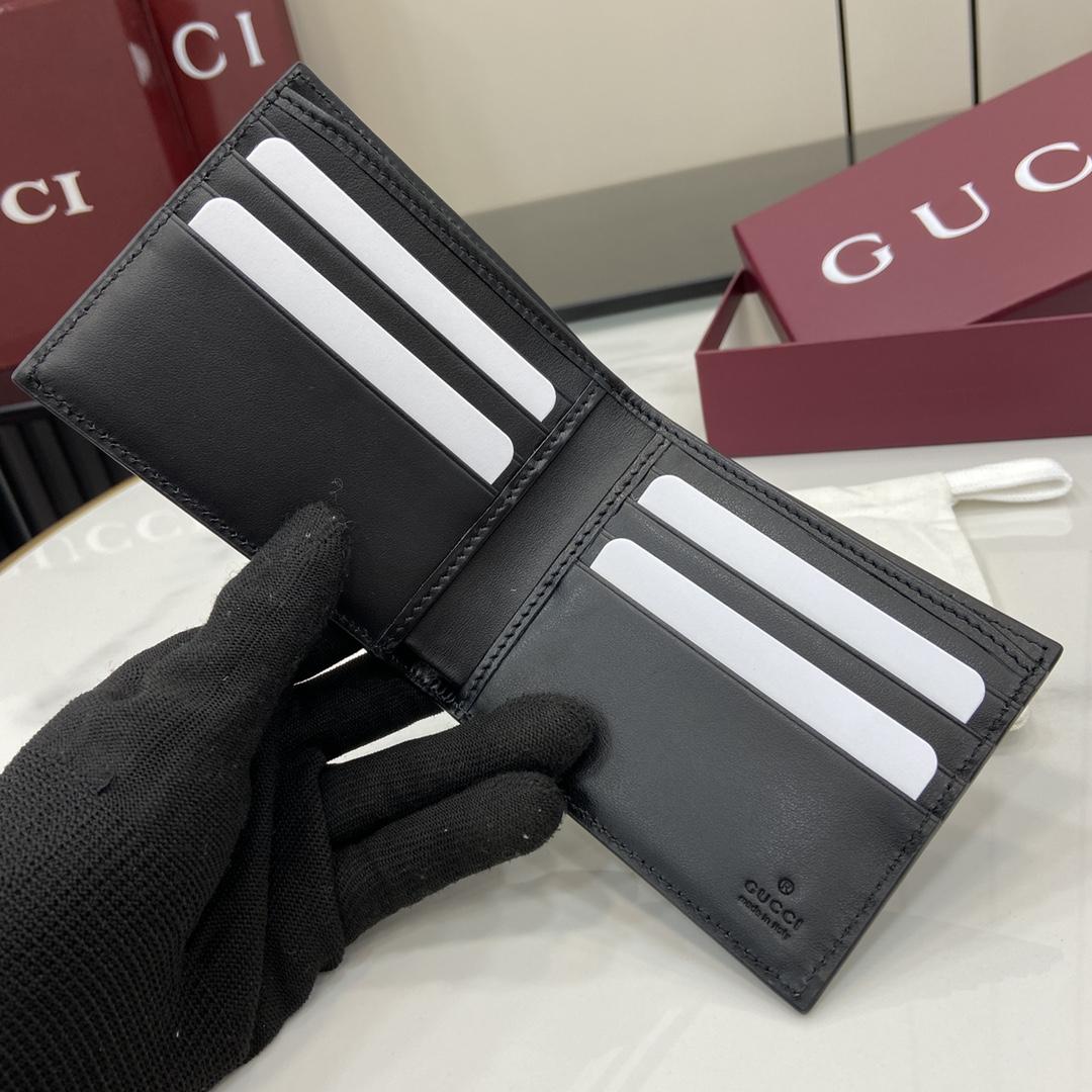 Gucci Maxi GG Bi-fold Wallet - DesignerGu