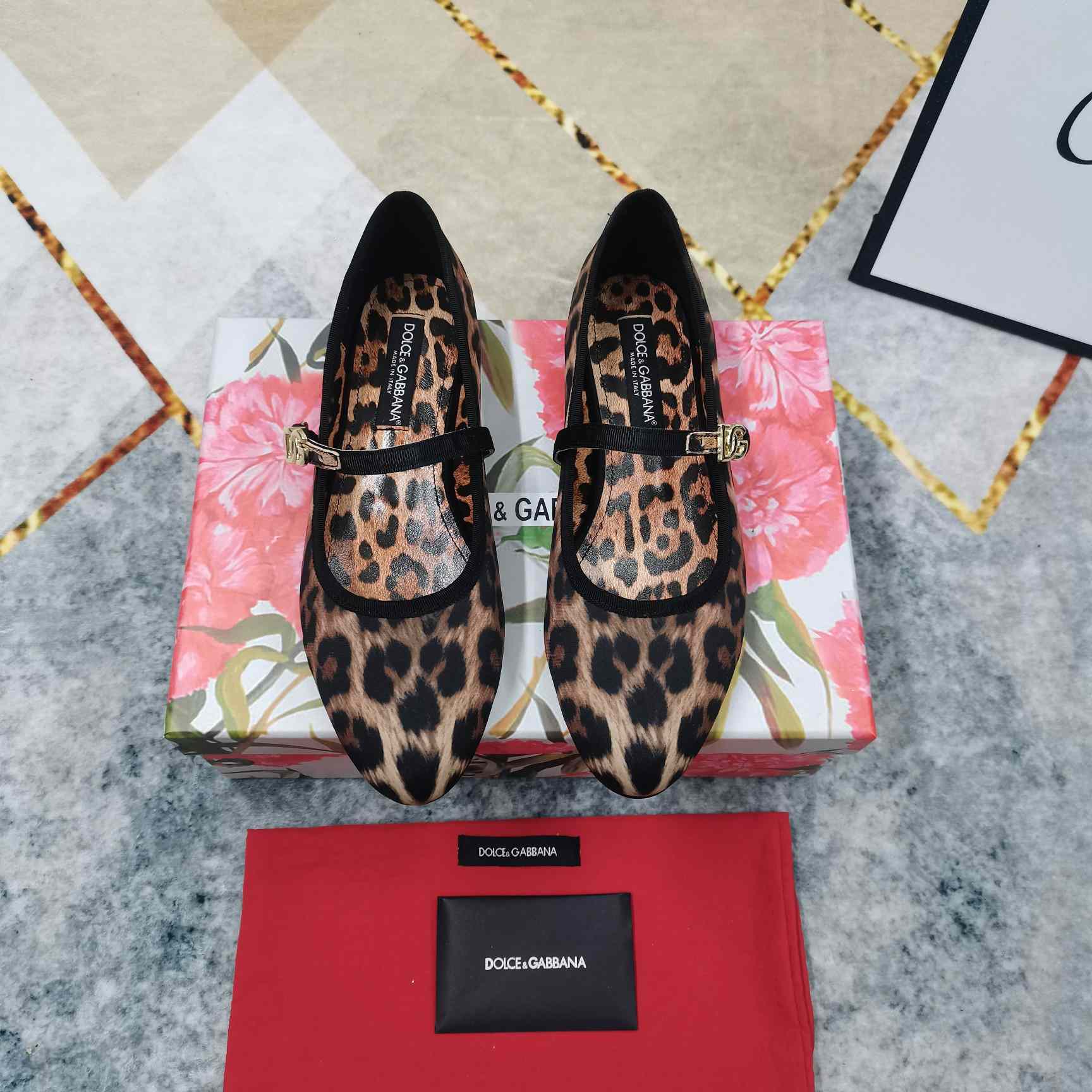 Dolce & Gabbana Printed Velvet Ballet Flats - DesignerGu