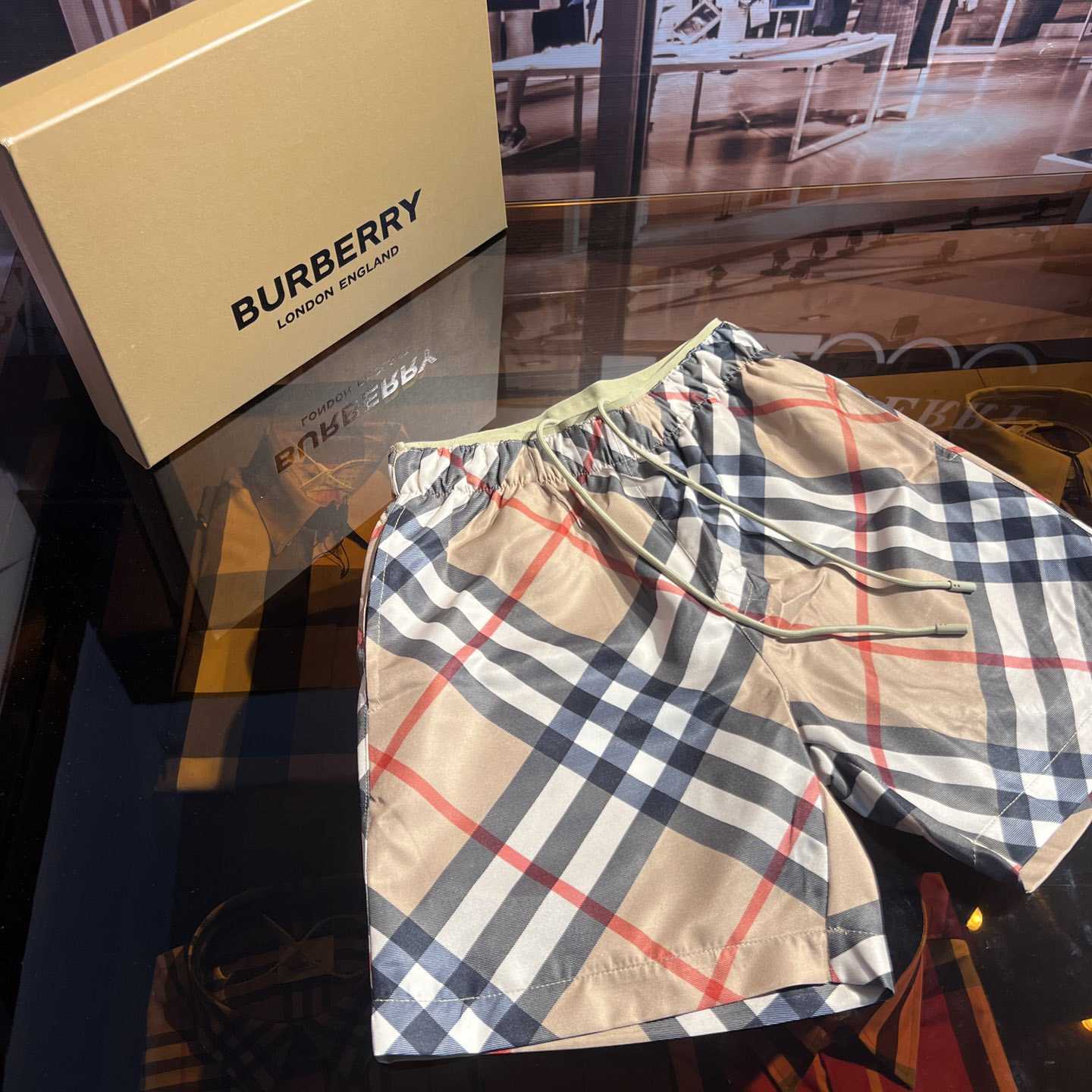 Burberry Shorts    - DesignerGu