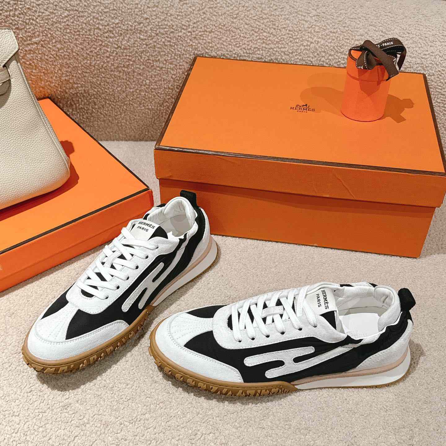 Hermes Jet Sneaker - DesignerGu