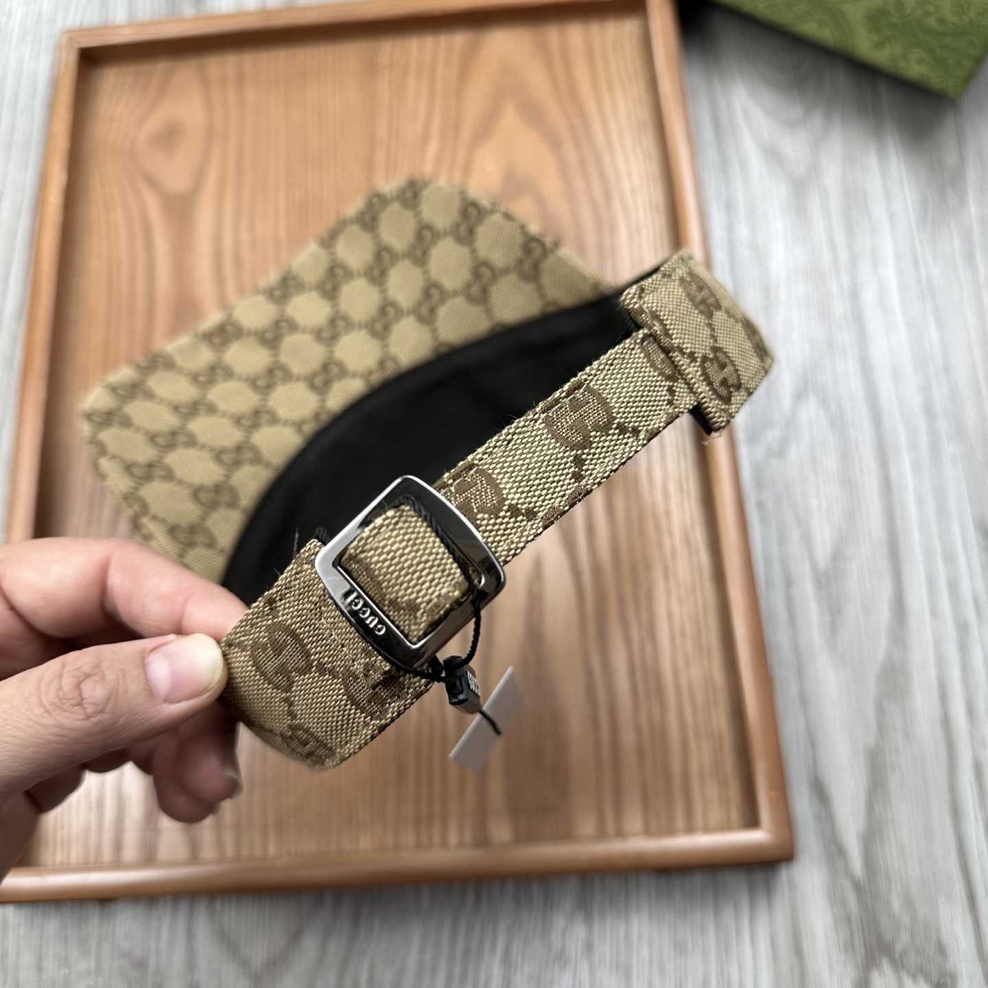 Gucci Original GG Canvas Visor With Web - DesignerGu