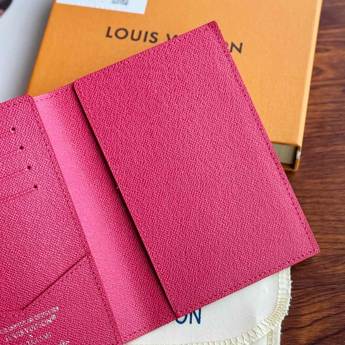 Louis Vuitton LV x TM Passport Cover   M14178 - DesignerGu