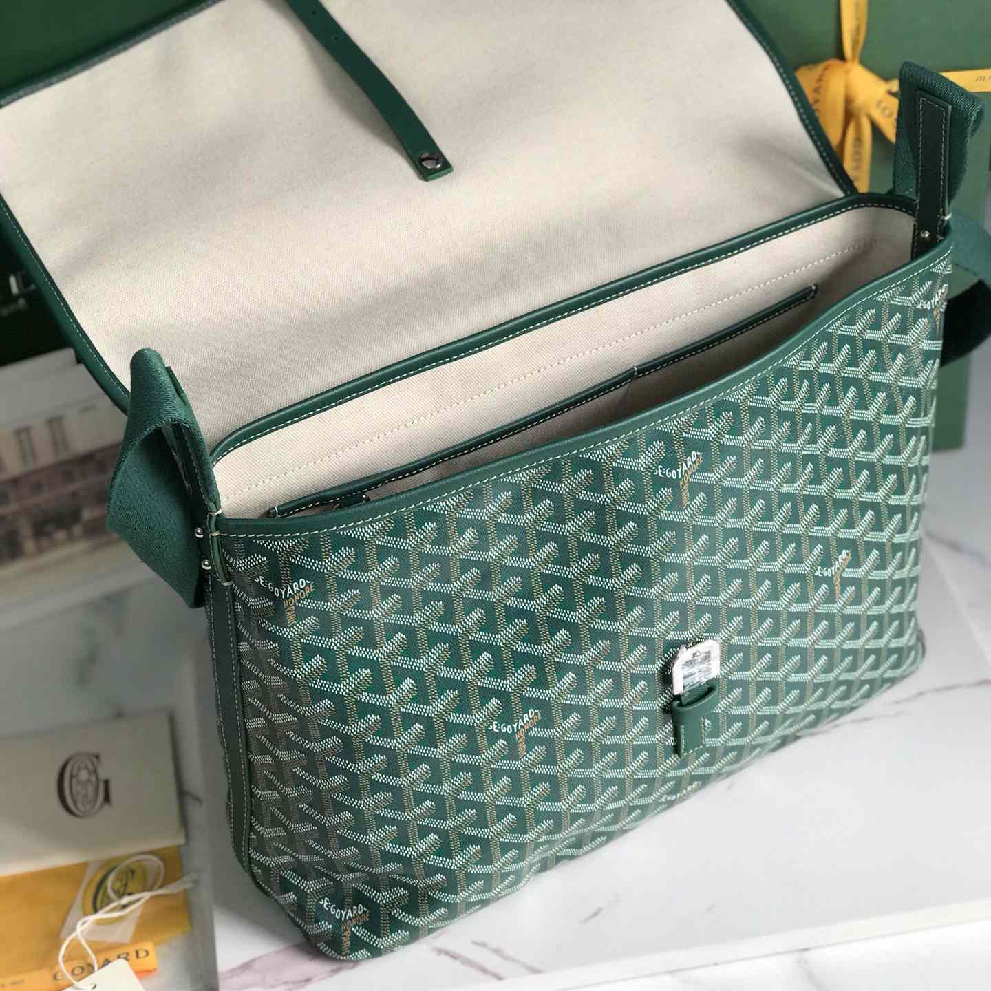 Goyard Capetien MM Messenger Bag   - DesignerGu