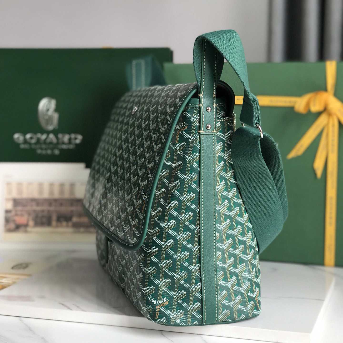 Goyard Capetien MM Messenger Bag   - DesignerGu