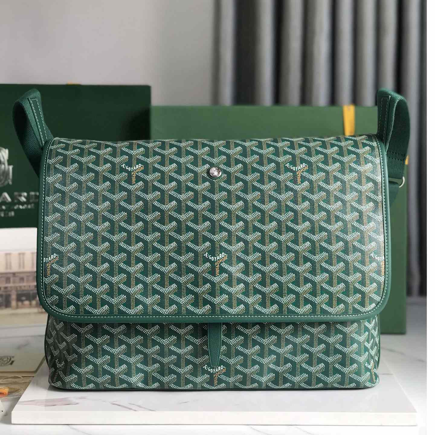 Goyard Capetien MM Messenger Bag   - DesignerGu