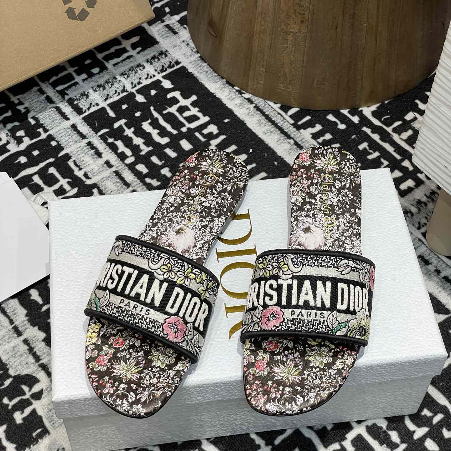 Dior Dway Slide  - DesignerGu