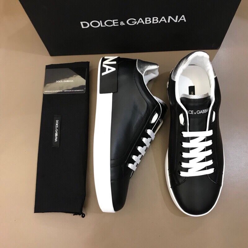 Dolce & Gabbana Sneaker in Black - DesignerGu