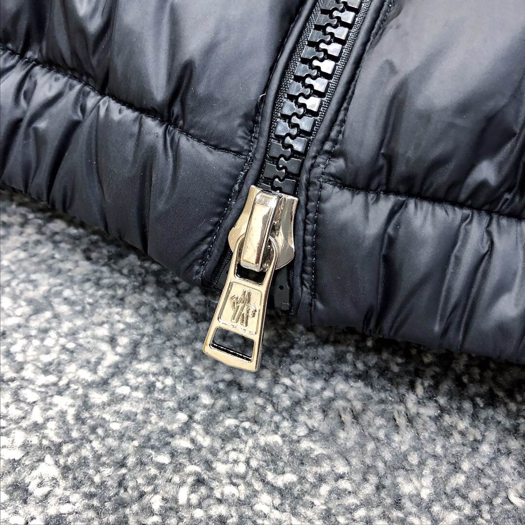 Moncler Black Down Jacket - DesignerGu