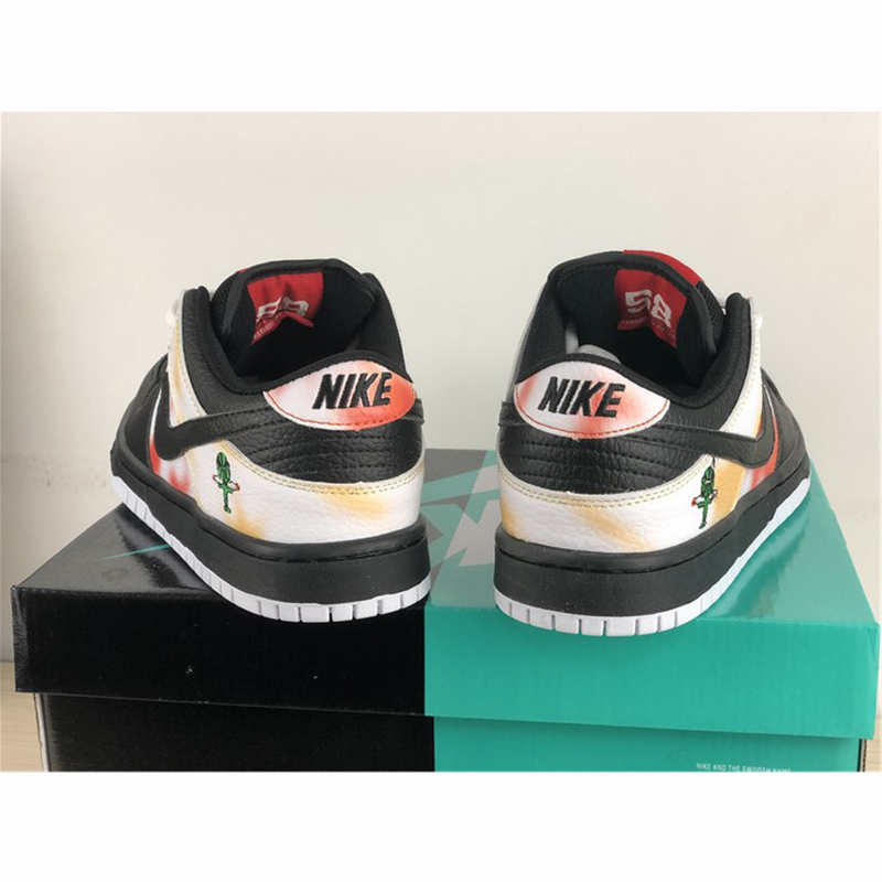 Nike Dunk SB Low Raygun Tue-Dye In White/Black - DesignerGu