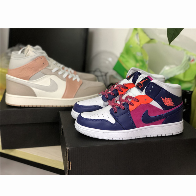 Jordan Air Jordan 1 Mid GS Fire Pink - DesignerGu