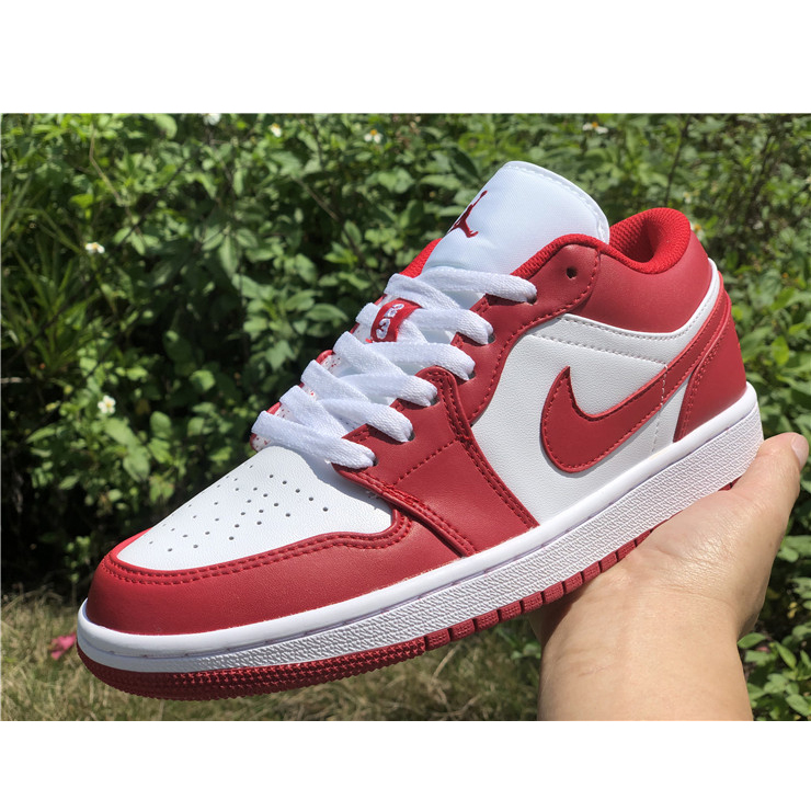 Air Jordan 1 Low 