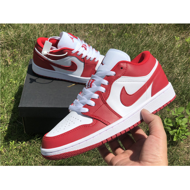 Air Jordan 1 Low 