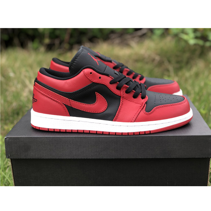 Air Jordan 1 Low 