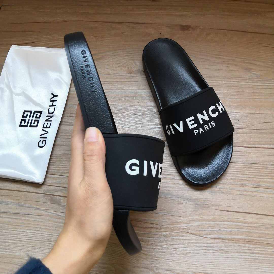 Givenchy Logo-Print Rubber Slides Sandals - DesignerGu