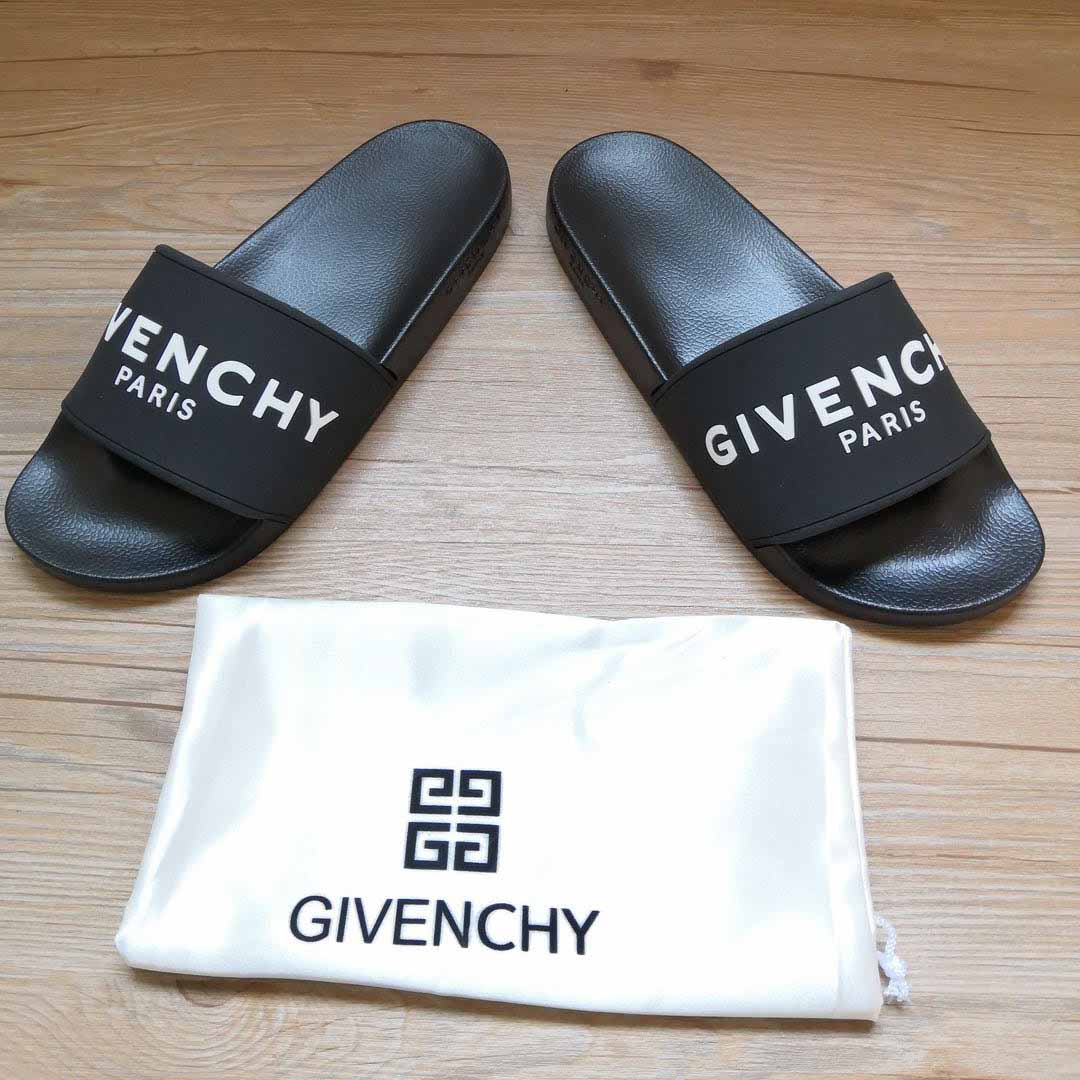 Givenchy Logo-Print Rubber Slides Sandals - DesignerGu