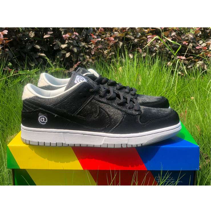 Medicom Toy X Nike SB Dunk Low BE@RBRICK - DesignerGu