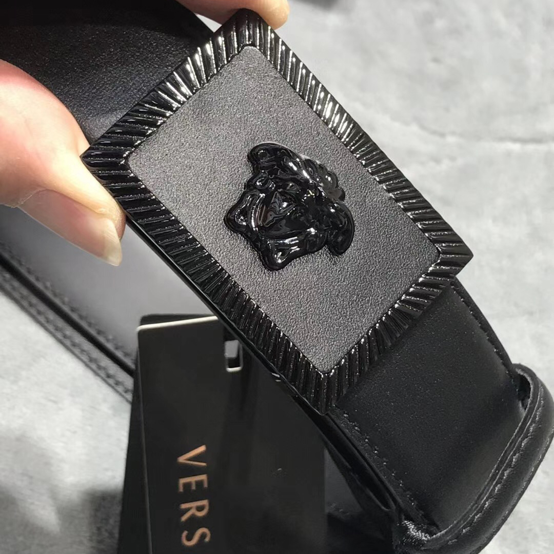 Versace Medusa Head Leather Belt - DesignerGu