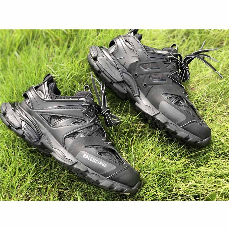 Balenciaga Track Trainers In Black - DesignerGu