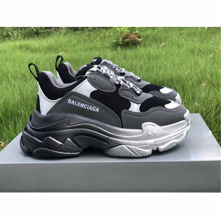 Balenciaga Triple S Sneaker  - DesignerGu