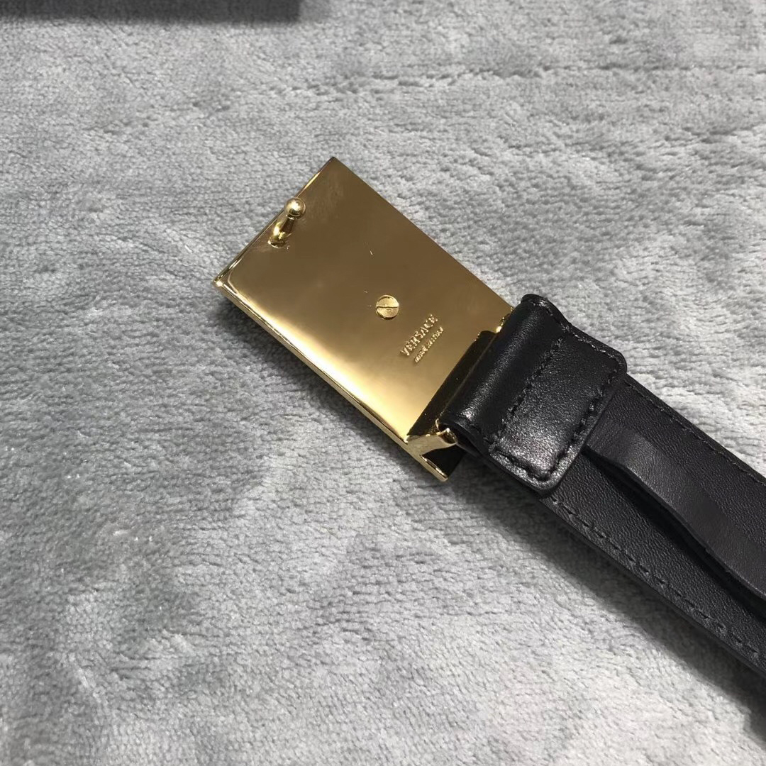 Versace Medusa Head Leather Belt - DesignerGu