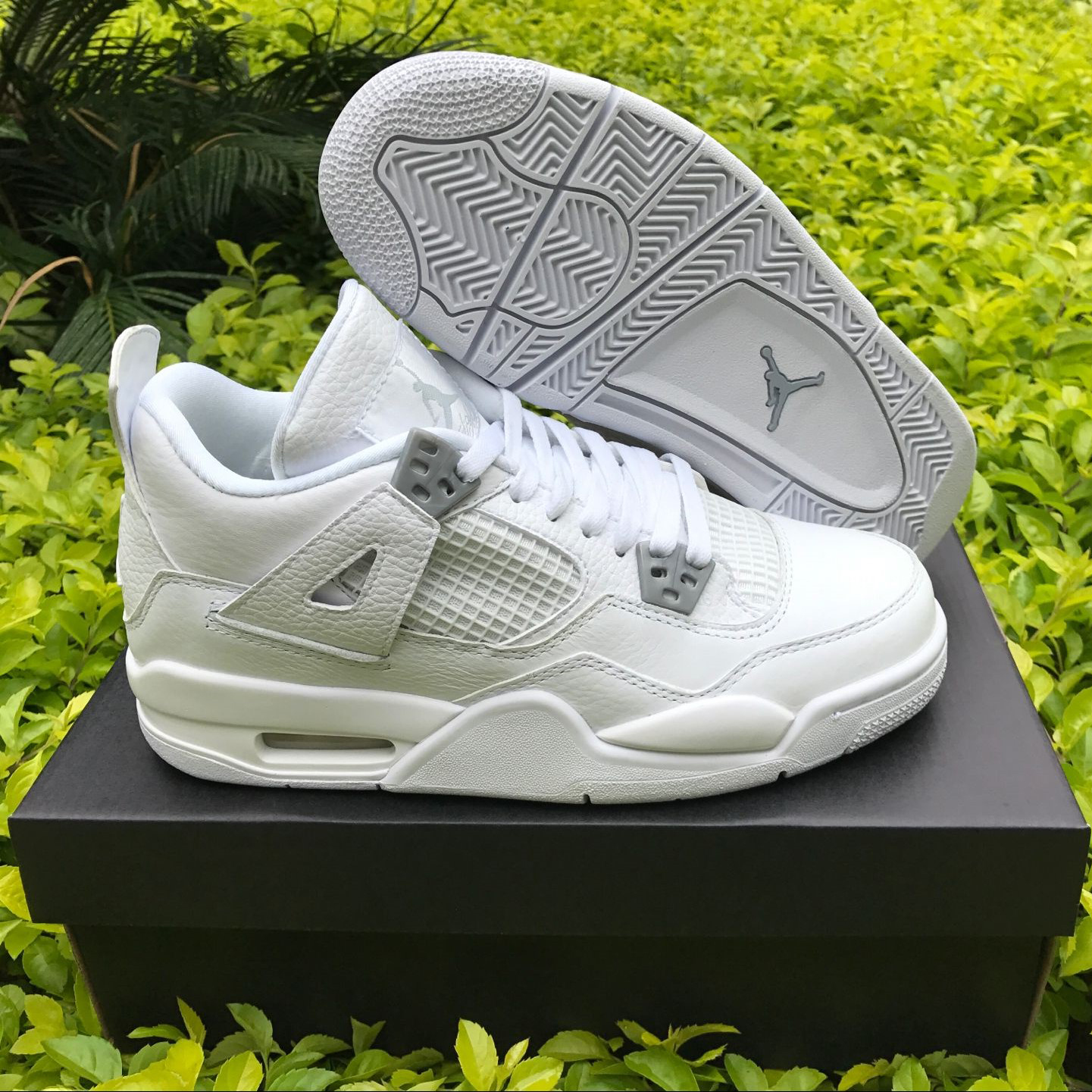 Jordan AJ4 Sneaker - DesignerGu