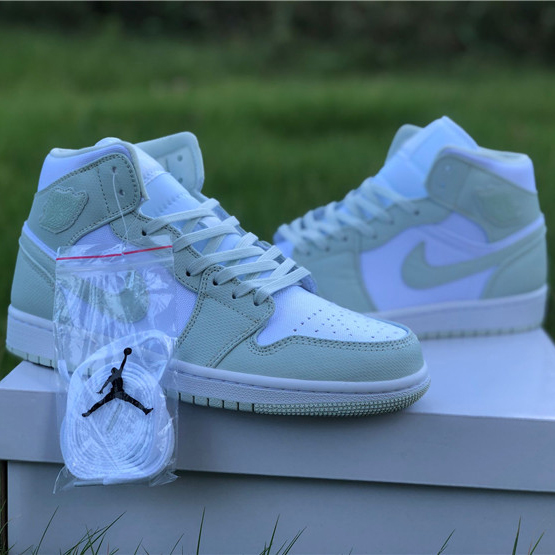 Jordan AJ1 Mid WMNS Spruce Aura CV5280-103 - DesignerGu