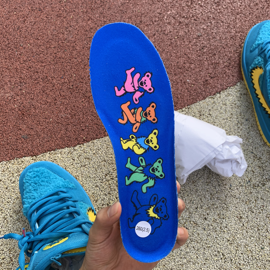 Grateful Dead X Nike SB Dunk Low 