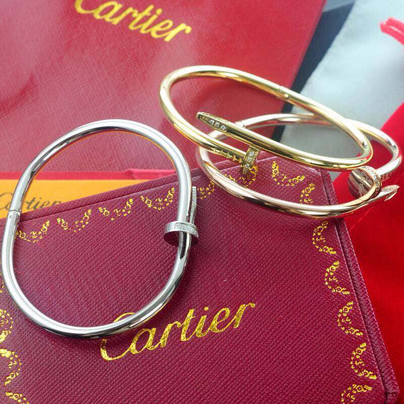 Cartier Bracelet - DesignerGu