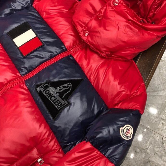 Moncler Logo Patch Padded Jacket - DesignerGu