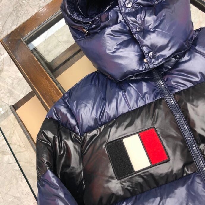 Moncler Logo Patch Padded Jacket - DesignerGu