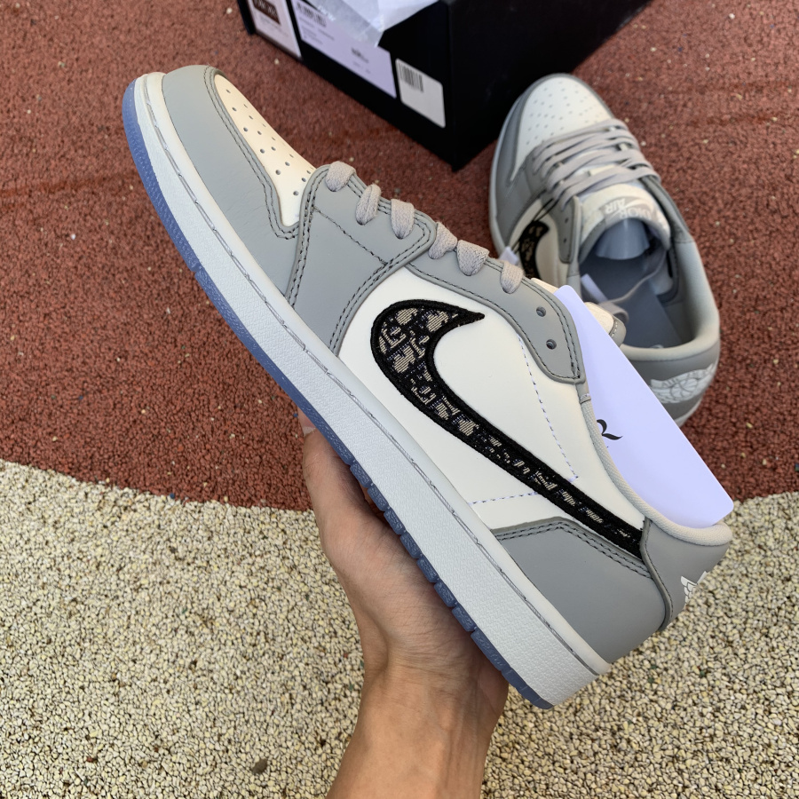 Jordan Air 1 Retro Low Sneaker - DesignerGu