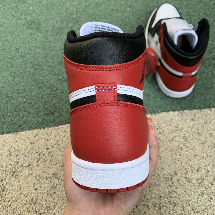 Jordan Air 1 Retro Black Toe 555088-125 - DesignerGu