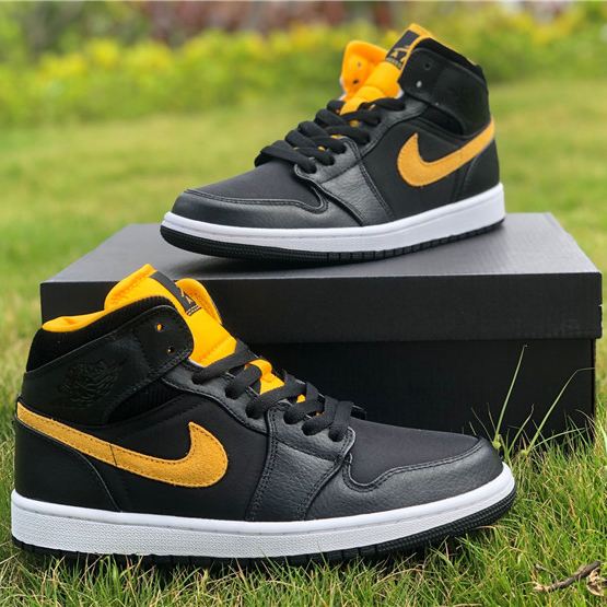 Jordan Air 1 Mid Black University Gold CI9352-001  - DesignerGu