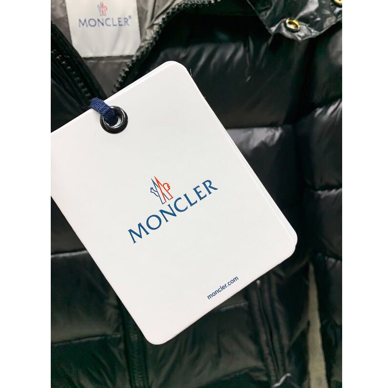 Moncler Black Down Jacket - DesignerGu