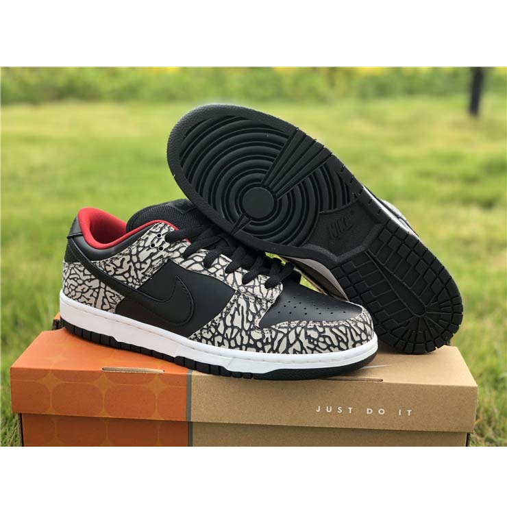 Nike Dunk SB Low Supreme Black Cement - DesignerGu