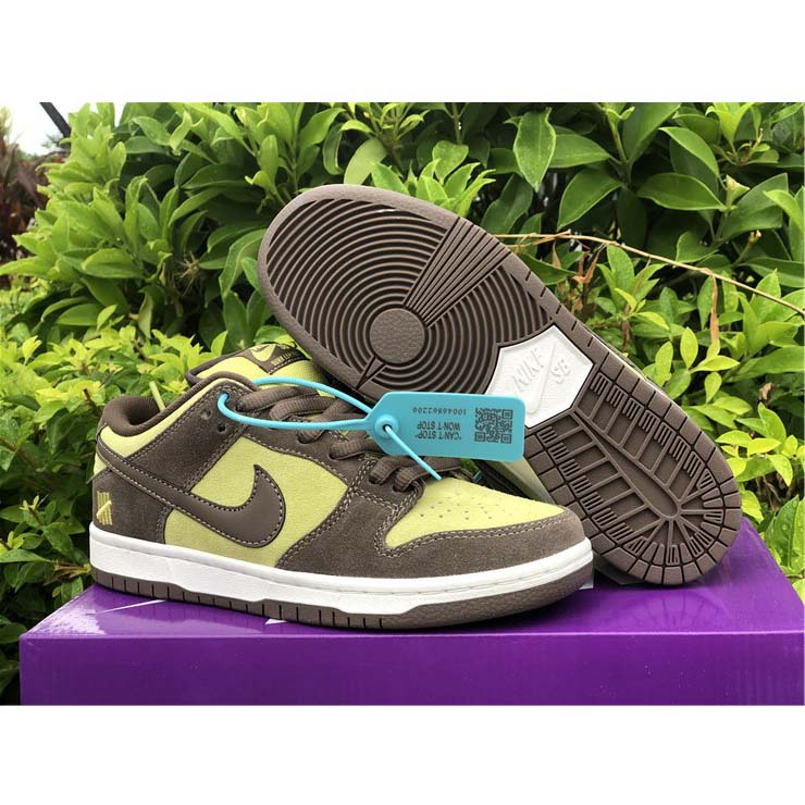 Nike  SB Dunk Low Pro Dark Brown Light Yellow Shoes - DesignerGu