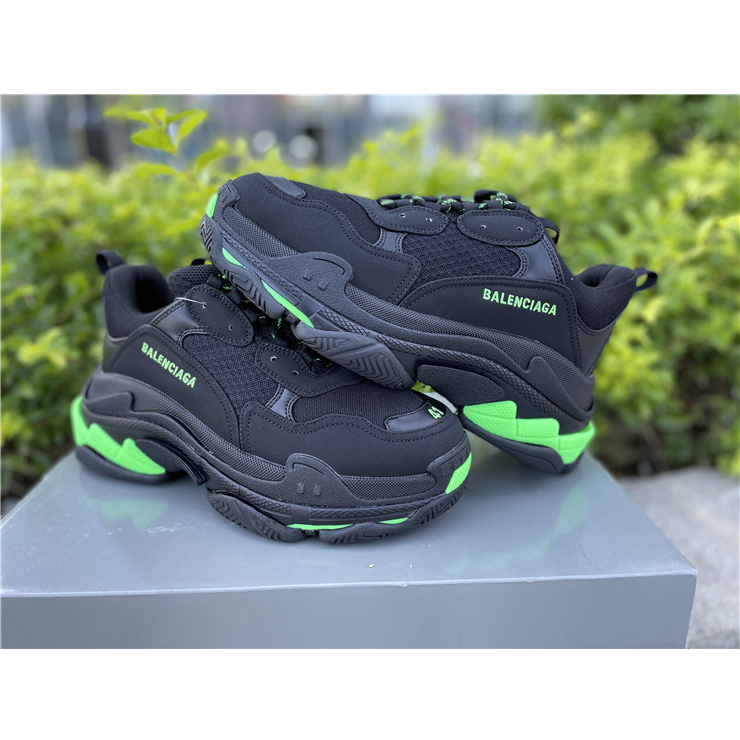 Balenciaga Triple S Sneaker - DesignerGu