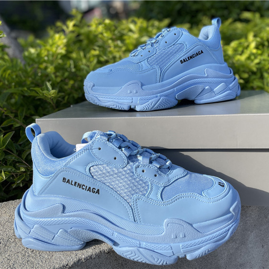 Balenciaga Triple S Sneaker - DesignerGu