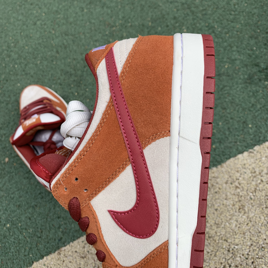 Nike  SB Dunk Low Pro Dark Russet Cedar White BQ6817-202 - DesignerGu