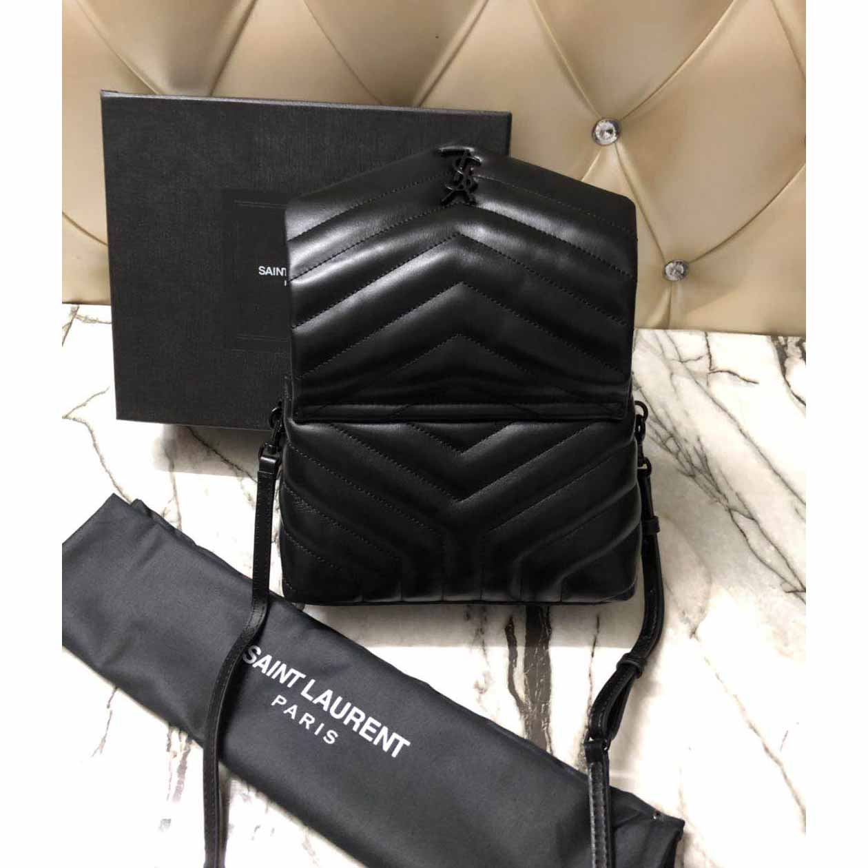 Saint Laurent Black Leather Shoulder Bag  - DesignerGu