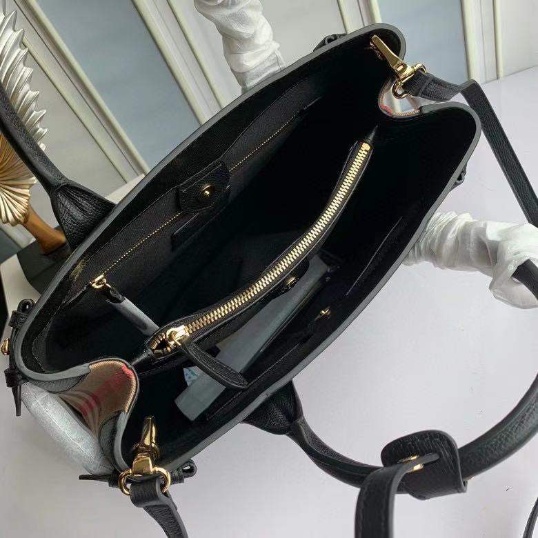 Burberry Shoulder Bag - DesignerGu