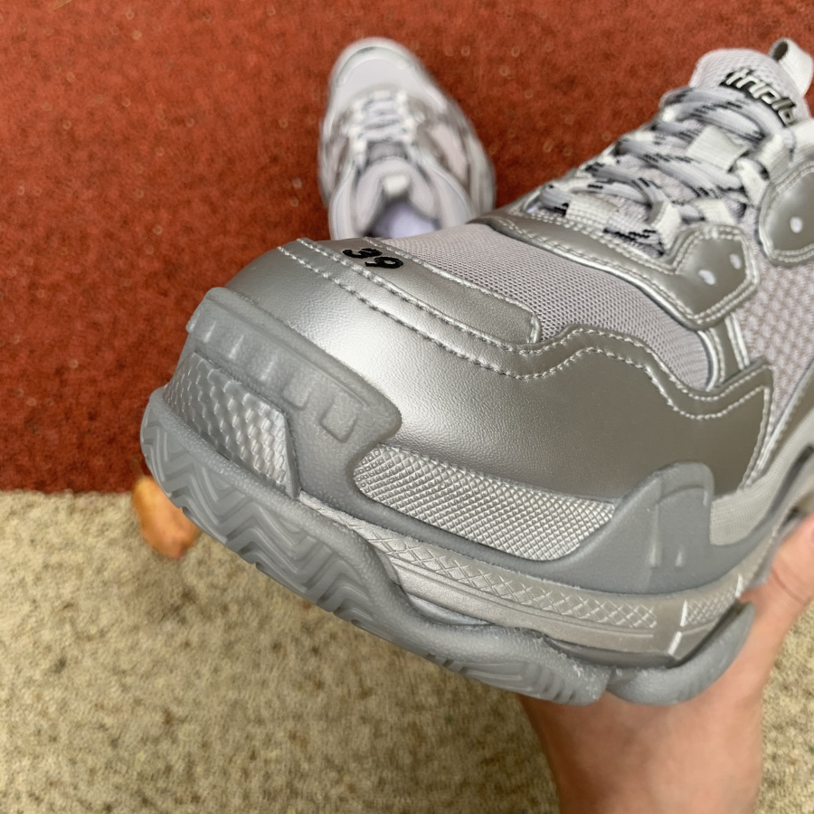 Balenciaga Triple S Trainer - DesignerGu