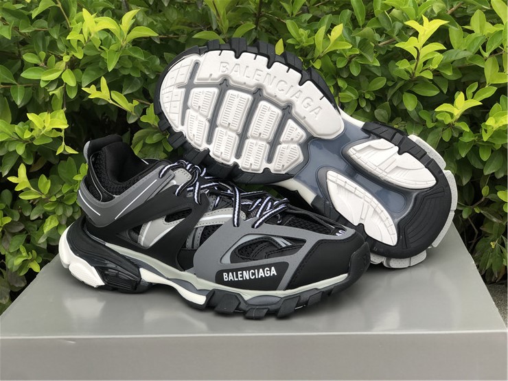 Balenciaga Track Sneakers  - DesignerGu