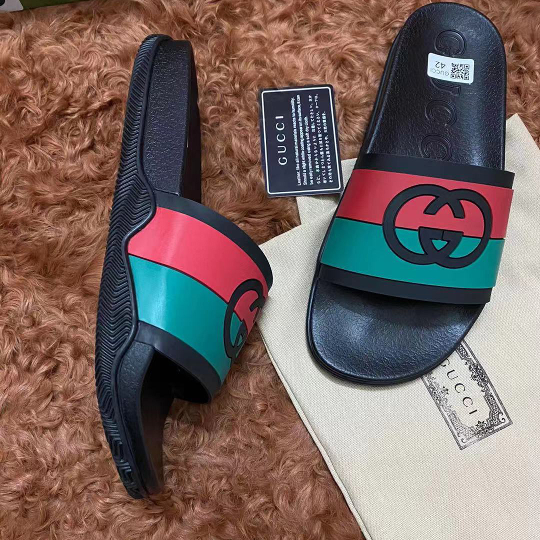 Gucci Men's Interlocking G Slide Sandal - DesignerGu