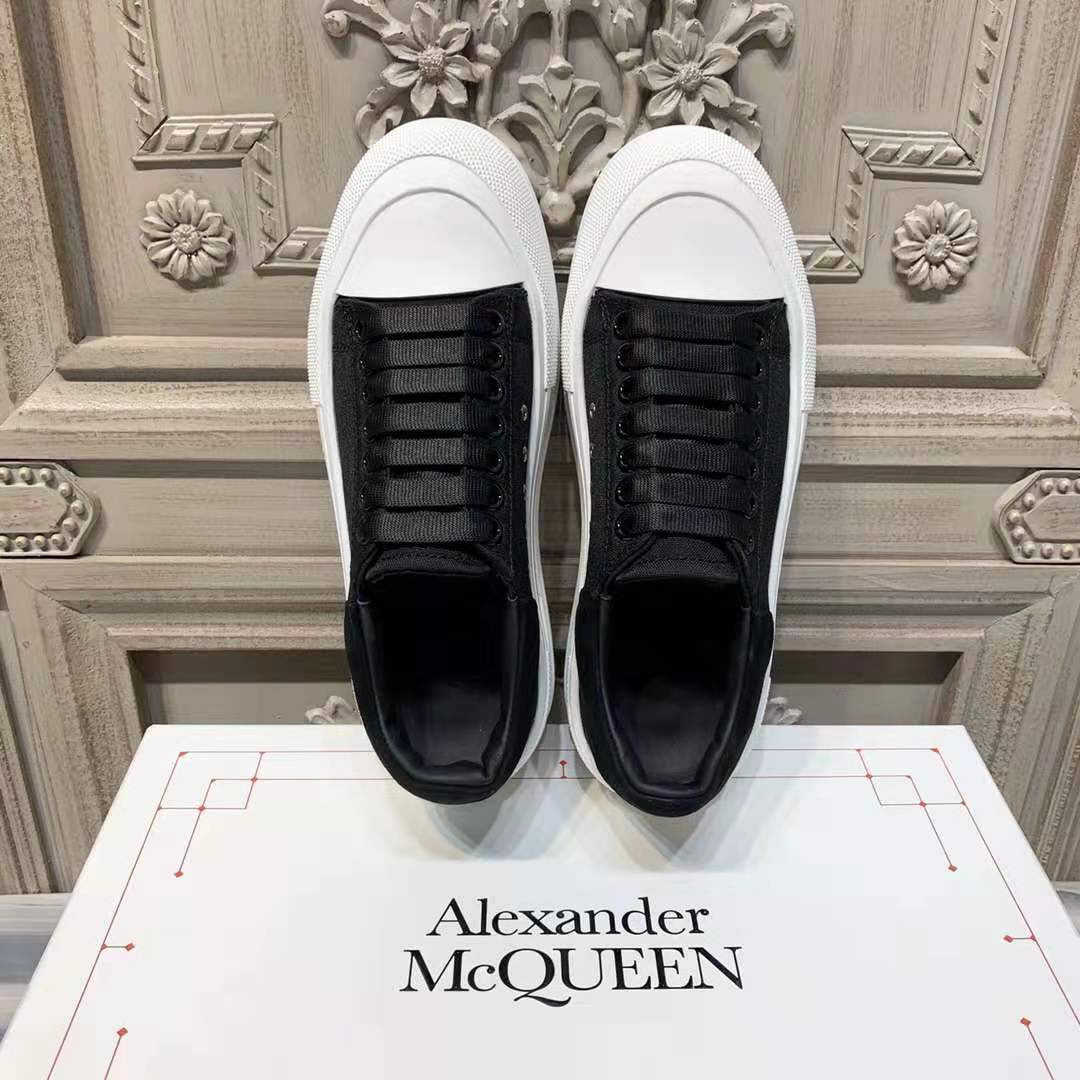 Alexander Mqueen Deck Lace-Up Plimsoll Sneaker - DesignerGu