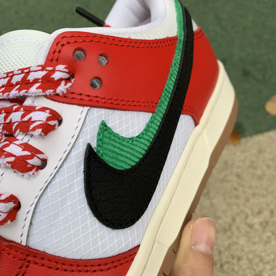 Frame Skate X Nike SB Dunk Low 